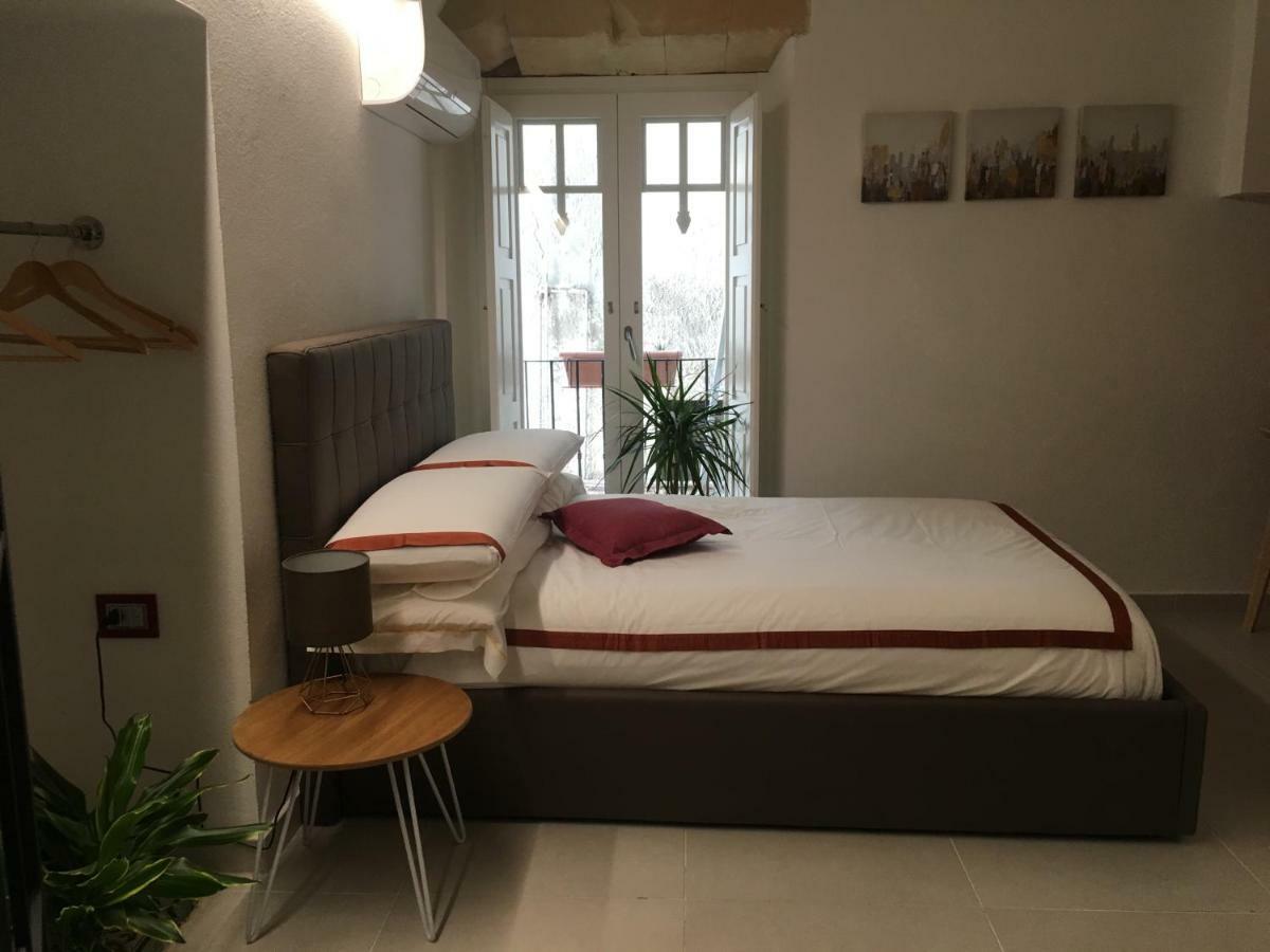Domo 5 Teste Cagliari Kültér fotó